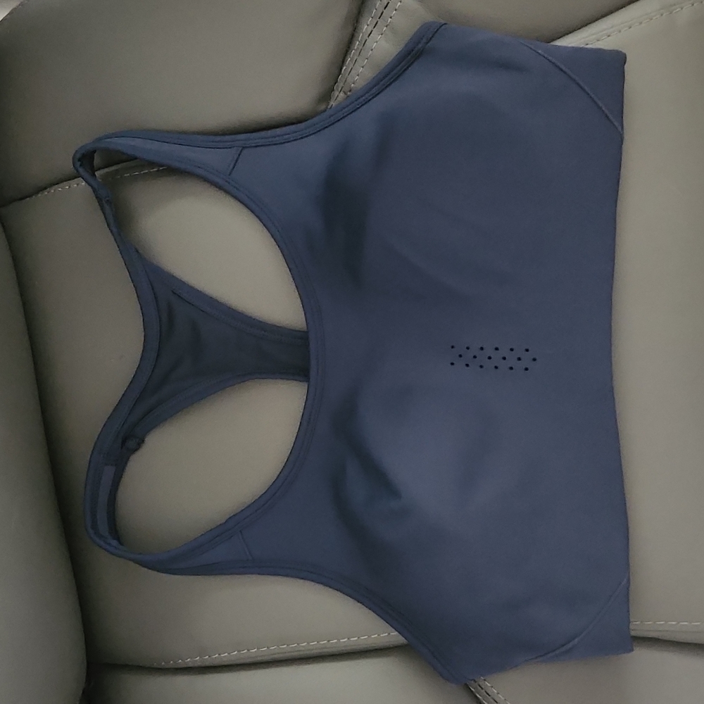 Avia Women's Ventilated Molded Cup Spots Bra